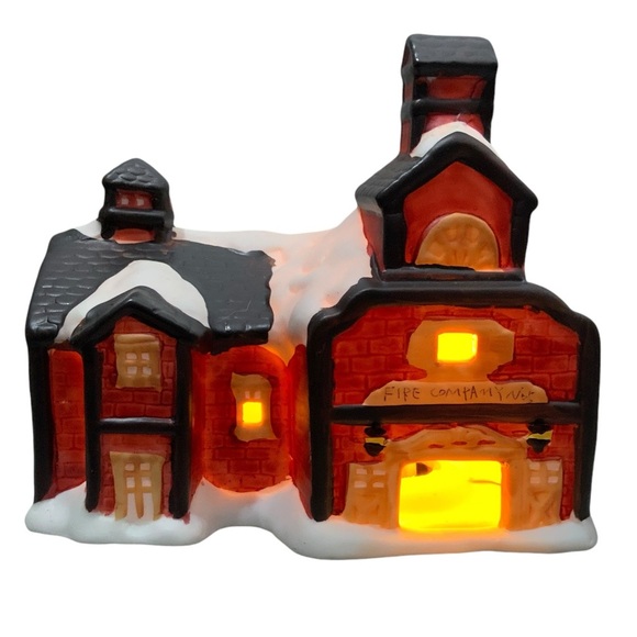 Vintage Christmas Village Light Up Fire House Porcelain Bisque by Liberty Bell - Picture 4 of 16